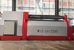 W12-20x2200四輥數(shù)控卷板機